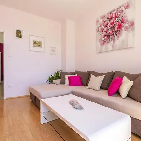 Apartamento Lovely In Mali Zaton (Dubrovnik-Neretva)