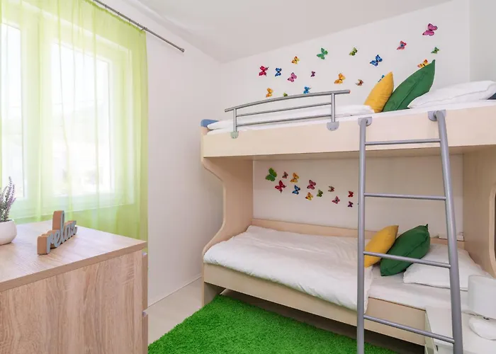 Appartement Lovely In Mali